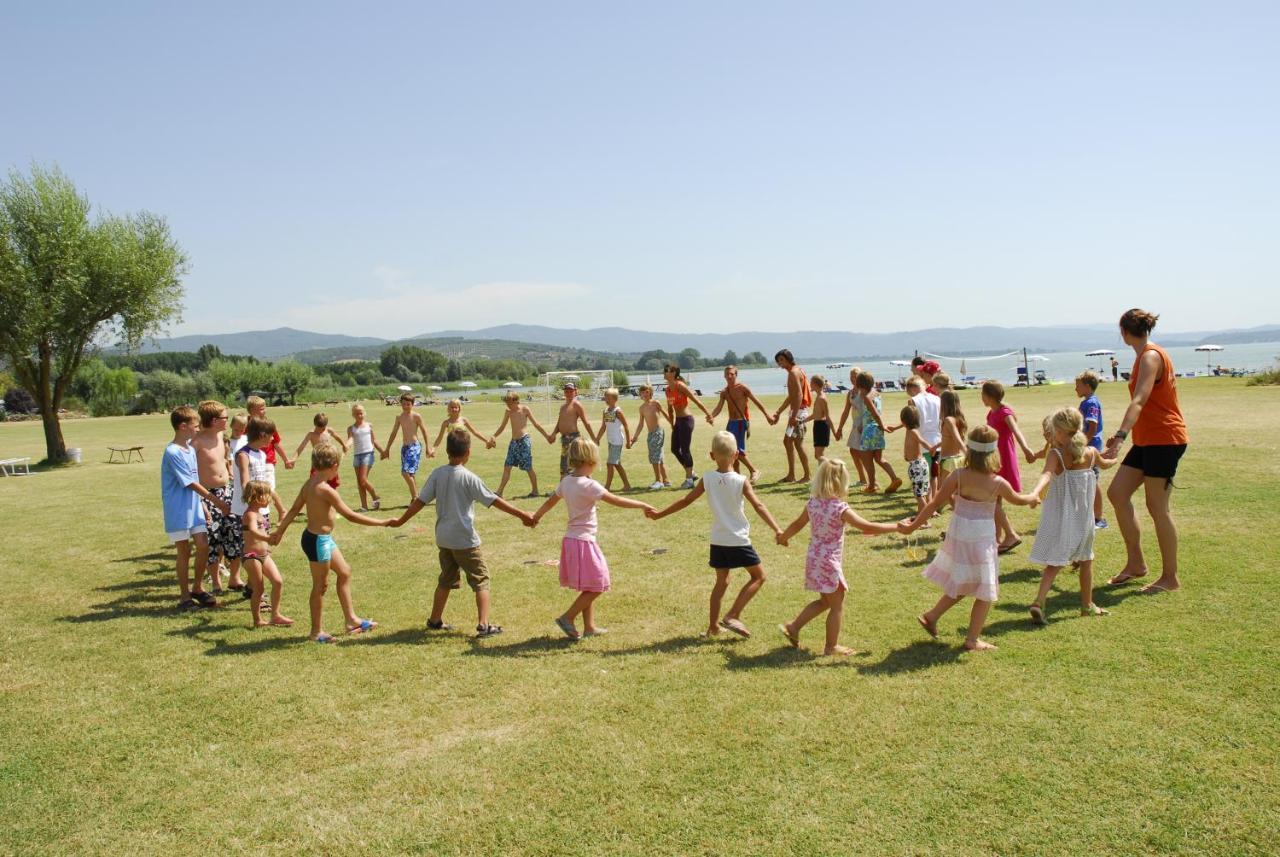 Camping Badiaccia Village Castiglione del Lago Bagian luar foto