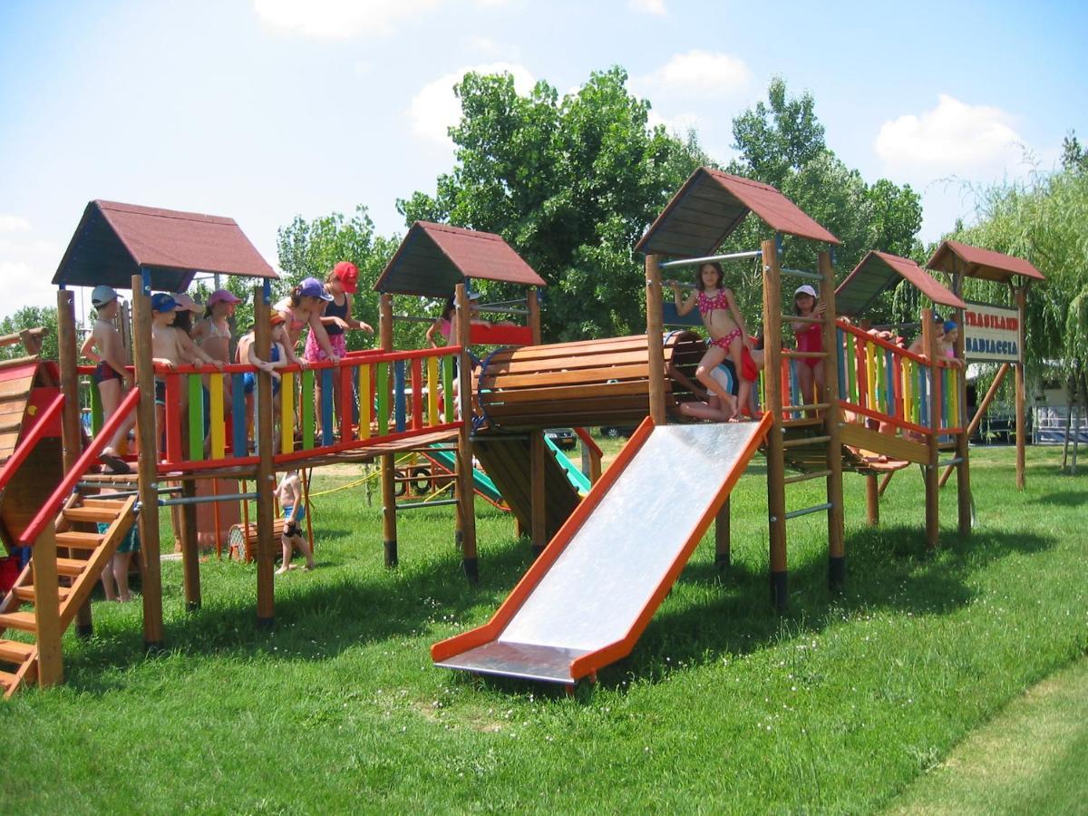 Camping Badiaccia Village Castiglione del Lago Bagian luar foto