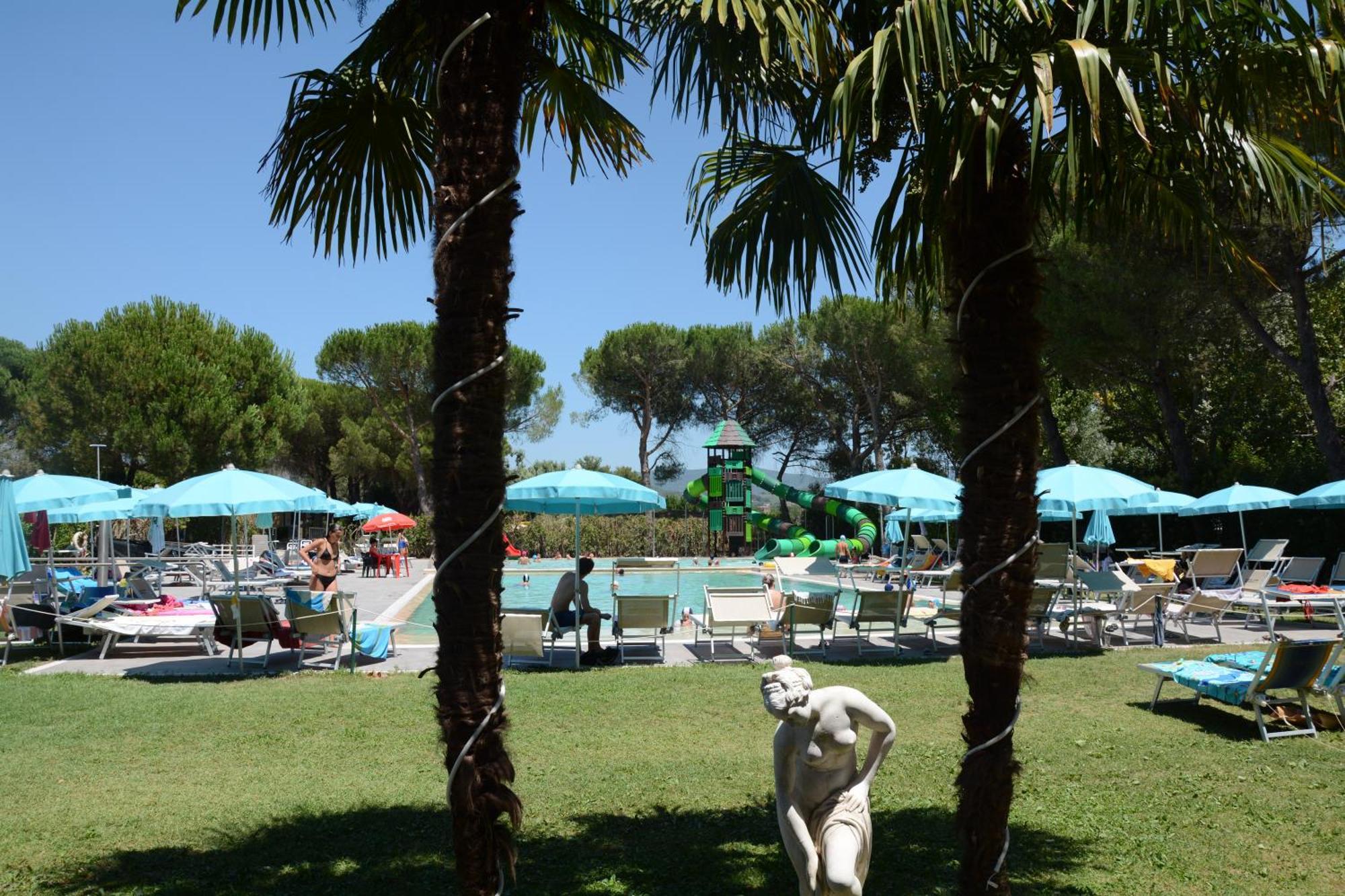 Camping Badiaccia Village Castiglione del Lago Bagian luar foto